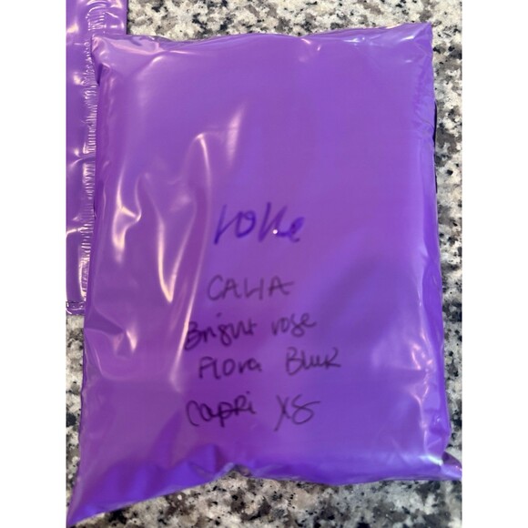 calia by carrie underwood Balance Crossover Capri floral Colorful NWT $65 XS - Picture 9 of 9